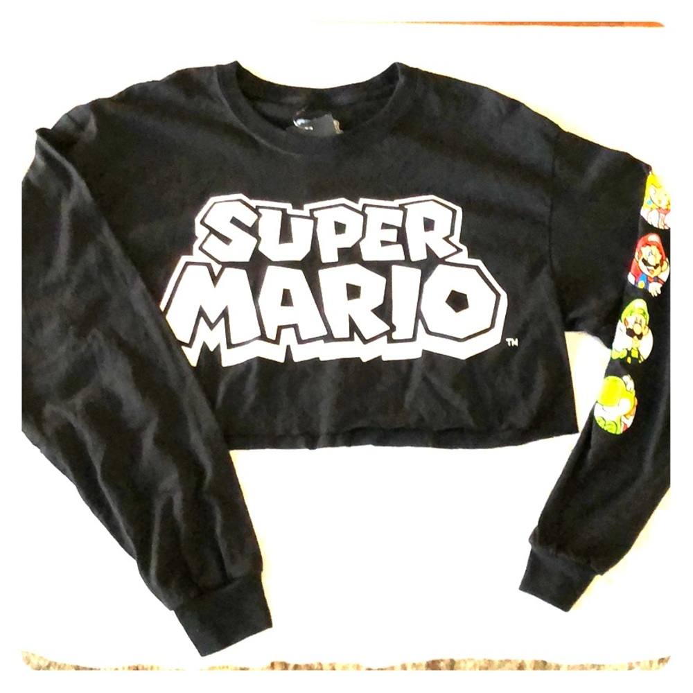 Super Mario crop top black long sleeve forever 21